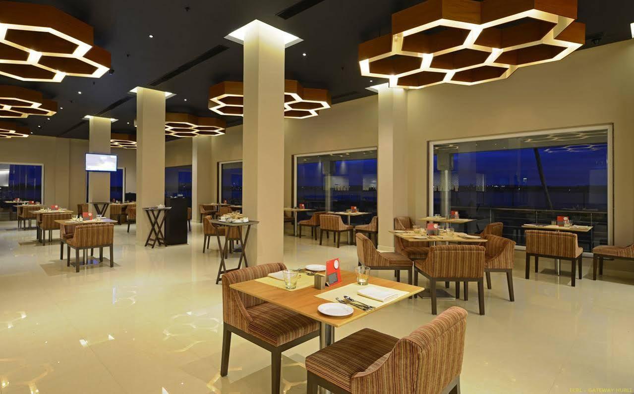 הובלי Hotel Naveen Lakeside מראה חיצוני תמונה